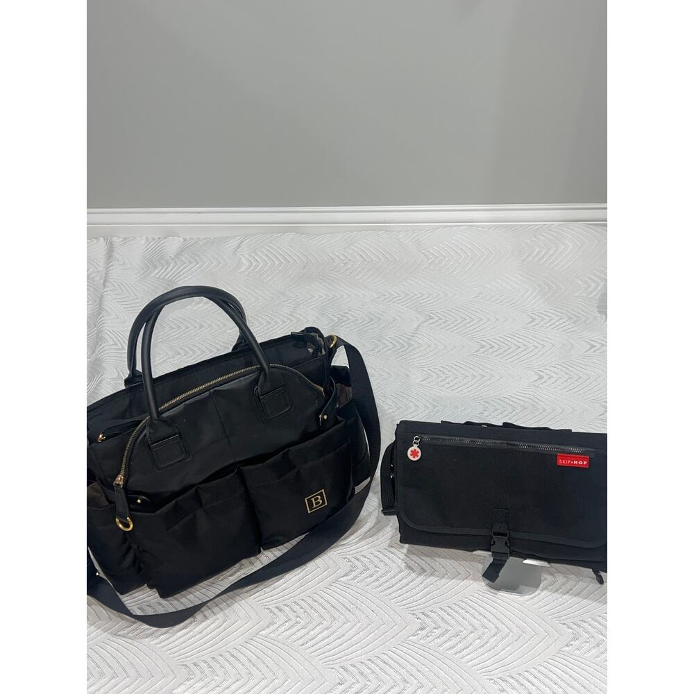 Skip Hop Chelsea Black Diaper Bag – Stylish, Spacious & Functional